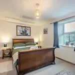 3 Bed In Oc-c34668 *