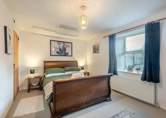 3 Bed In Oc-c34668 *